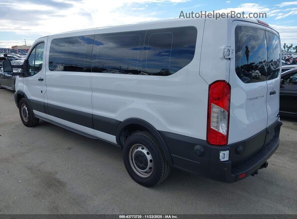 1FBAX2Y82RKA77819 2024 FORD PASSENGER White Tył lewy