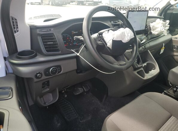 1FBAX2Y82SKA07470 2025 FORD TRANSIT Белый Вид панели приборов
