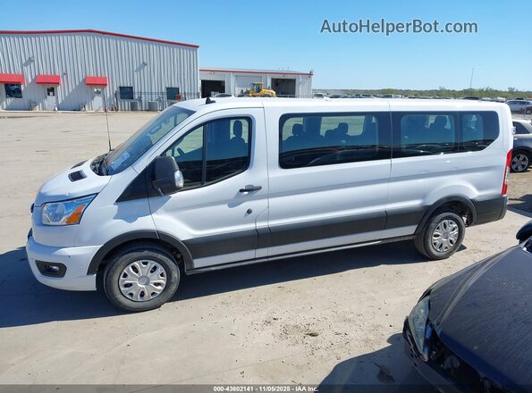 1FBAX2Y84MKA64532 2021 FORD PASSENGER White სალონის 360-გრადუსიანი ხედი