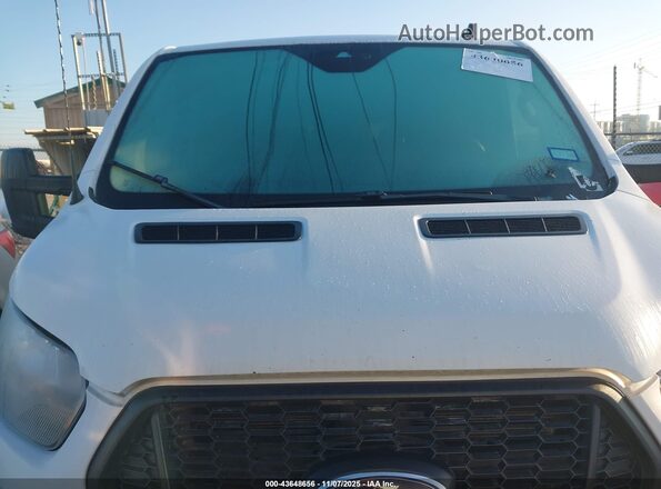 1FBAX2Y86NKA73864 2022 FORD PASSENGER White Vista del cuadro de instrumentos