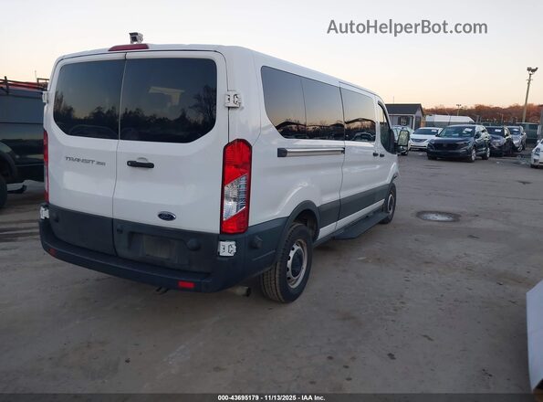 1FBAX2Y87LKB29971 2020 FORD PASSENGER Белый Задняя правая четверть
