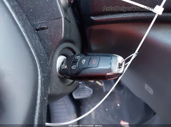 1FBAX2Y87LKB29971 2020 FORD PASSENGER Белый Вид панели приборов