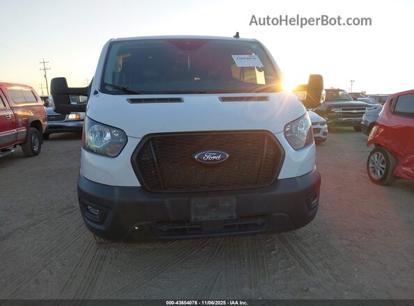 1FBAX2Y88NKA67211 2022 FORD PASSENGER White Vista del cuadro de instrumentos