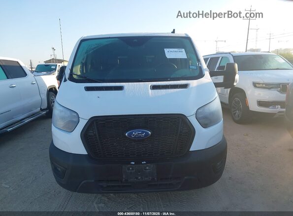 1FBAX2Y88NKA77124 2022 FORD PASSENGER White Вид щитка приладів