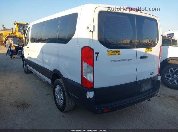 1FBAX2Y88NKA77124 2022 FORD PASSENGER White Задня ліва чверть