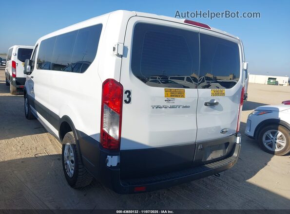 1FBAX2Y8XNKA67257 2022 FORD PASSENGER White Задня ліва чверть