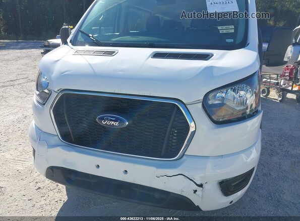 1FBAX2Y8XRKA22809 2024 FORD PASSENGER White Դիմացի տեսք