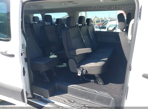 1FBAX2Y8XRKA22809 2024 FORD PASSENGER White VIN կոդի պիտակի տեսք