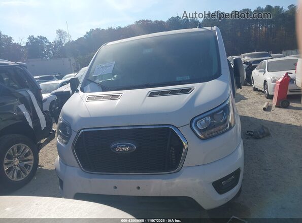 1FBAX2YG2PKB08250 2023 FORD PASSENGER White ხელსაწყოთა პანელის ხედი