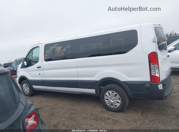 1FBAX2YG7RKA28249 2024 FORD PASSENGER White Սալոնի 360 աստիճան տեսք