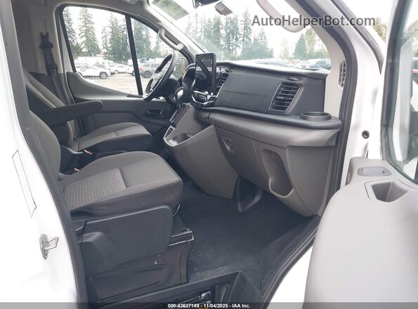 1FBAX2YGXRKA21621 2024 FORD PASSENGER White წინა სალონის ხედი