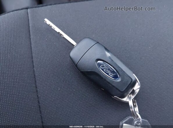 1FDAX2C85RKB51460 2024 FORD PASSENGER White Widok deski rozdzielczej