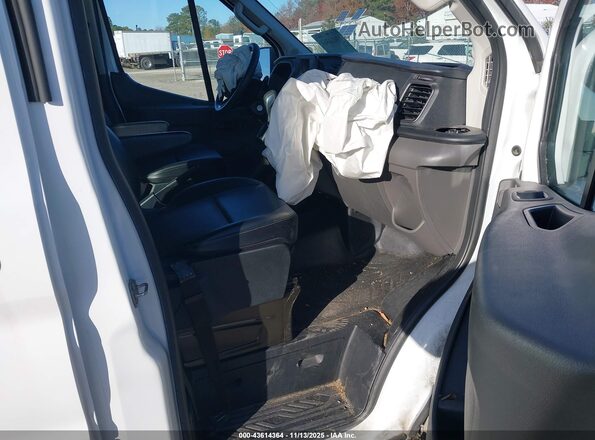 1FDAX2C86LKA88991 2020 FORD PASSENGER White 