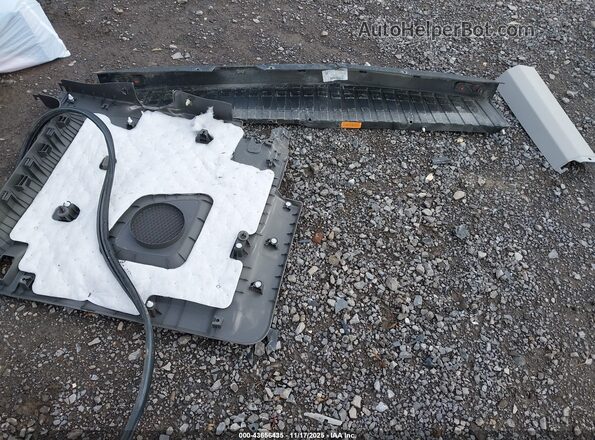 1FDAX2C86RKA04659 2024 FORD PASSENGER White Vista del cuadro de instrumentos