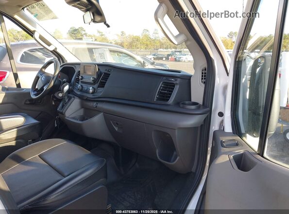 1FDAX2C88MKA75614 2021 FORD PASSENGER White Widok wnętrza z przodu