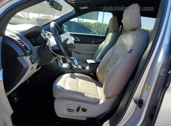 1FM5K7F80JGA04558 2018 FORD FORD EXPLORER Silver Front interior view
