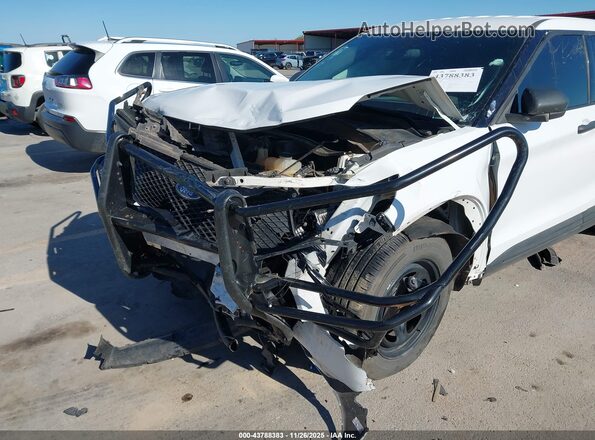1FM5K8AB2MGA65424 2021 FORD POLICE INTERCEPTOR Белый Вид спереди