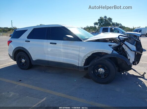 1FM5K8AB2MGA65424 2021 FORD POLICE INTERCEPTOR Белый Вид задней части салона