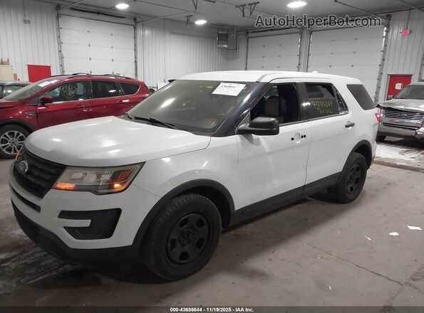 1FM5K8AR3GGA08229 2016 FORD UTILITY POLICE INTERCEPTOR Белый Вид спереди