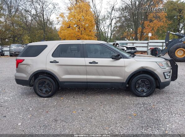 1FM5K8ARXHGA80899 2017 FORD UTILITY POLICE INTERCEPTOR Beige Rear interior view
