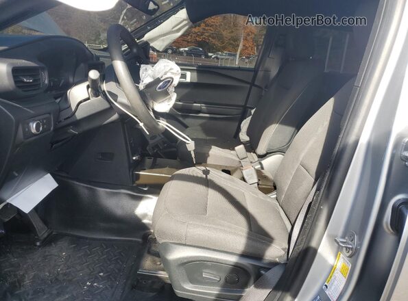 1FM5K8AW2LGC93361 2020 FORD FORD EXPLORER Silver Widok wnętrza z przodu