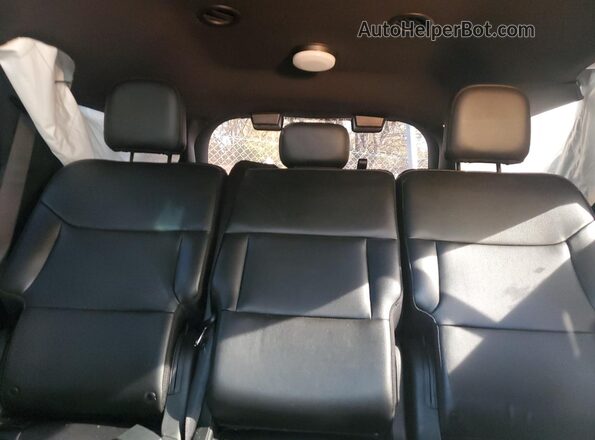 1FM5K8AW2LGC93361 2020 FORD FORD EXPLORER Silver Widok tylnych siedzeń