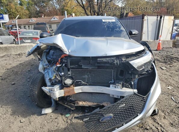 1FM5K8AW2LGC93361 2020 FORD FORD EXPLORER Silver Widok z przodu