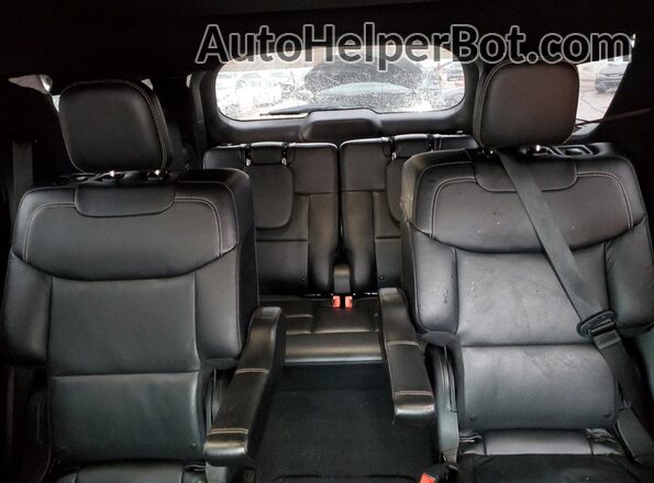1FM5K8GC1LGD04458 2020 FORD FORD EXPLORER Red Rear seats view