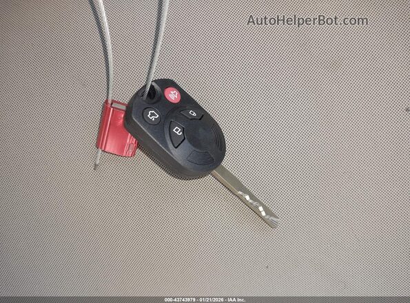 1FMCU0G7XGUB83877 2016 FORD ESCAPE Красный Вид панели приборов