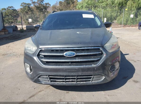1FMCU0G98HUE24063 2017 FORD ESCAPE Серый 