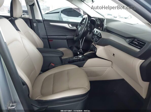 1FMCU0KZ3NUA93962 2022 FORD ESCAPE Blue Front interior view