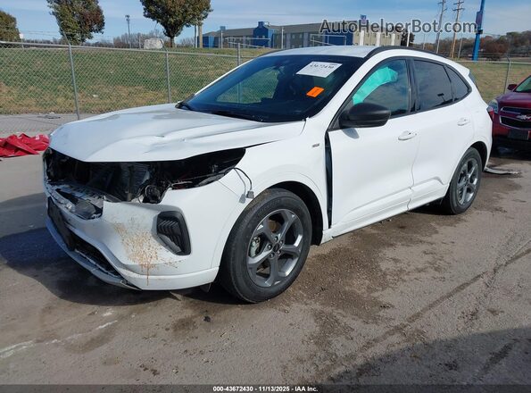 1FMCU0MN2PUA91133 2023 FORD ESCAPE White Przód lewy