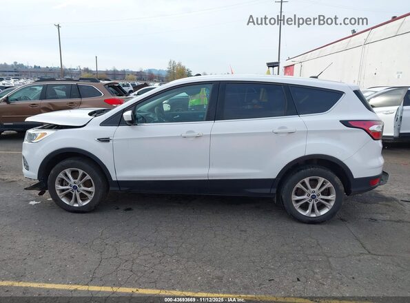 1FMCU9GD5HUE17550 2017 FORD ESCAPE White 