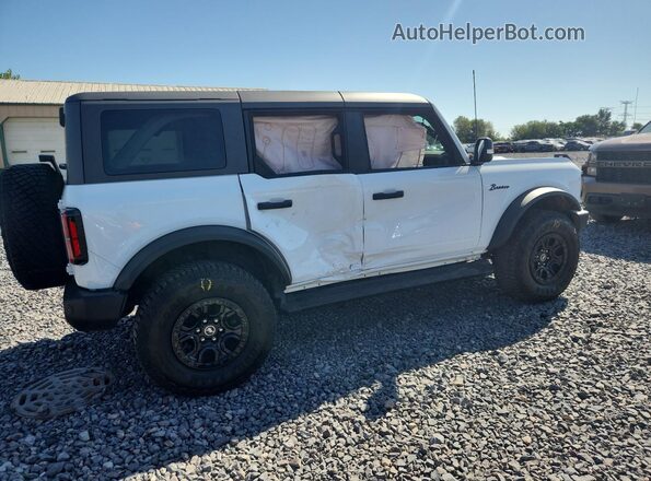 1FMEE5DP5NLB03797 2022 FORD BRONCO White Tył prawy
