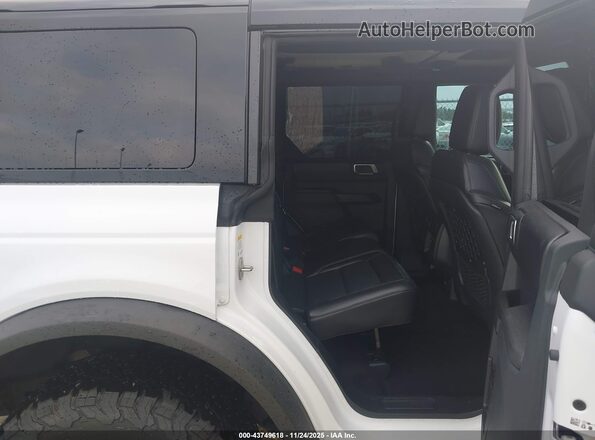 1FMEE9BP9SLA69756 2025 FORD BRONCO White Vista de la etiqueta del VIN