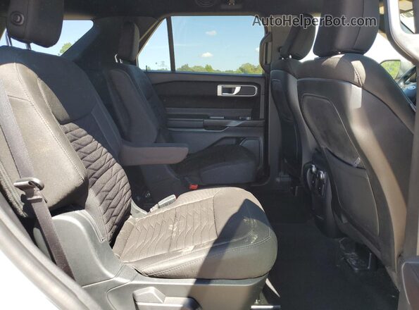1FMSK7DH2LGA33522 2020 FORD FORD EXPLORER Silver Вид задньої частини салону