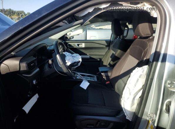 1FMSK7DH2NGC40561 2022 FORD FORD EXPLORER Gray Front interior view