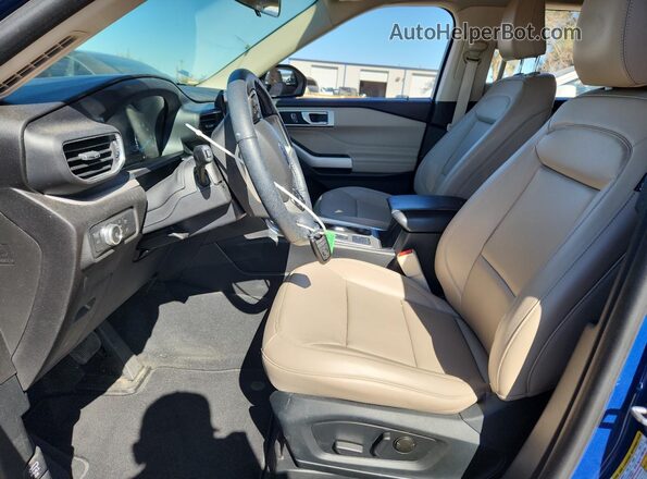 1FMSK7DH5NGC33331 2022 FORD FORD EXPLORER Blue Vista interior delantera
