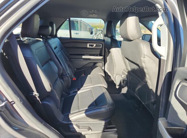 1FMSK8DH5NGA30736 2022 FORD FORD EXPLORER Gray Widok wnętrza z tyłu