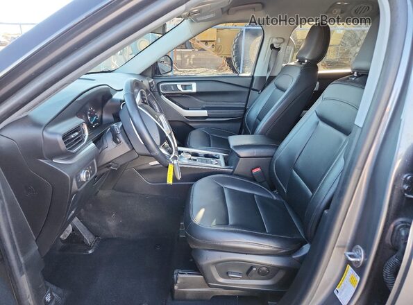 1FMSK8DH5NGA30736 2022 FORD FORD EXPLORER Gray Widok wnętrza z przodu