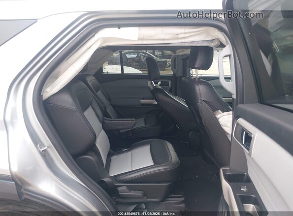 1FMSK8DH8NGC04847 2022 FORD FORD EXPLORER Silver VIN կոդի պիտակի տեսք