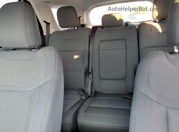 1FMUK7DH8SGA50297 2025 FORD FORD EXPLORER White Rear seats view