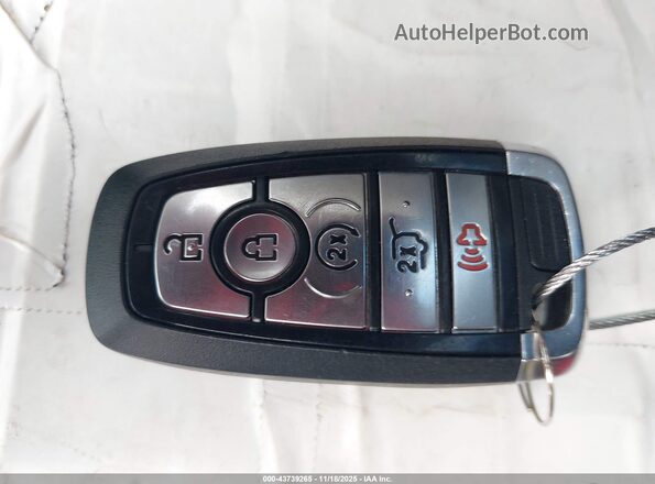 1FMUK8HH7SGA37654 2025 FORD FORD EXPLORER Белый Вид панели приборов