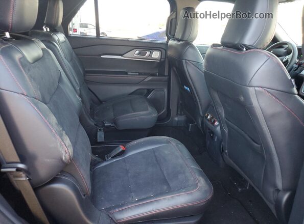 1FMWK8GC0SGA20046 2025 FORD FORD EXPLORER Red Widok wnętrza z tyłu