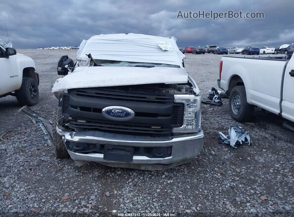1FT7W2A68KEC89839 2019 FORD F-250 Белый Вид щитка приборов