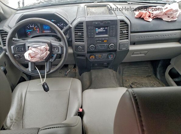 1FT7W2B62LED02021 2020 FORD F250 White Вид панелі приладів