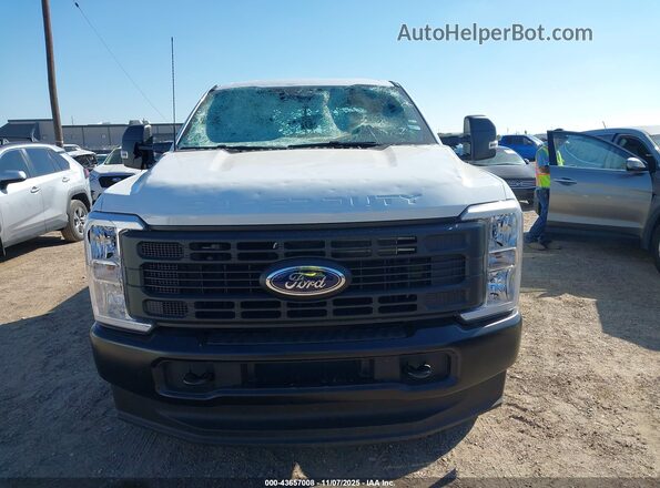 1FT7W2BAXTEC72075 2026 FORD F-250 White Widok zestawu wskaźników