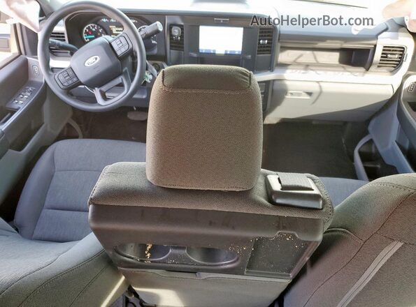 1FT7W2BNXTEC30606 2026 FORD F250 Silver Vista del salpicadero