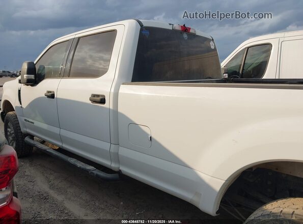 1FT7W2BT1JEC39173 2018 FORD F-250 Белый Панорамный вид салона 360°