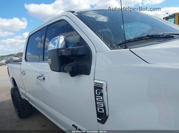 1FT7W2BT6MEC52912 2021 FORD F-250 Белый Вид задней части салона